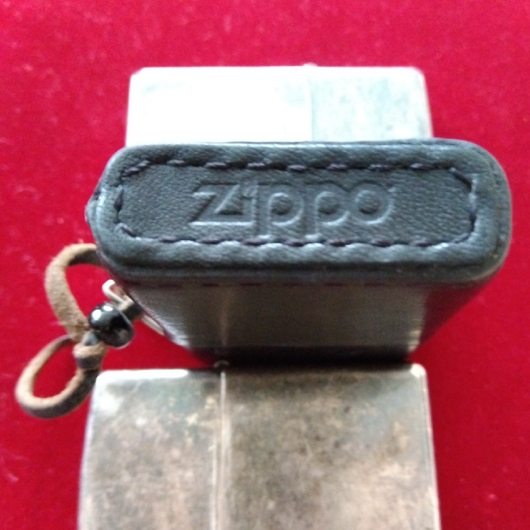 ZIPPO(ジッポー)の使用品 革 ジッポ zippo メンズのファッション小物(タバコグッズ)の商品写真