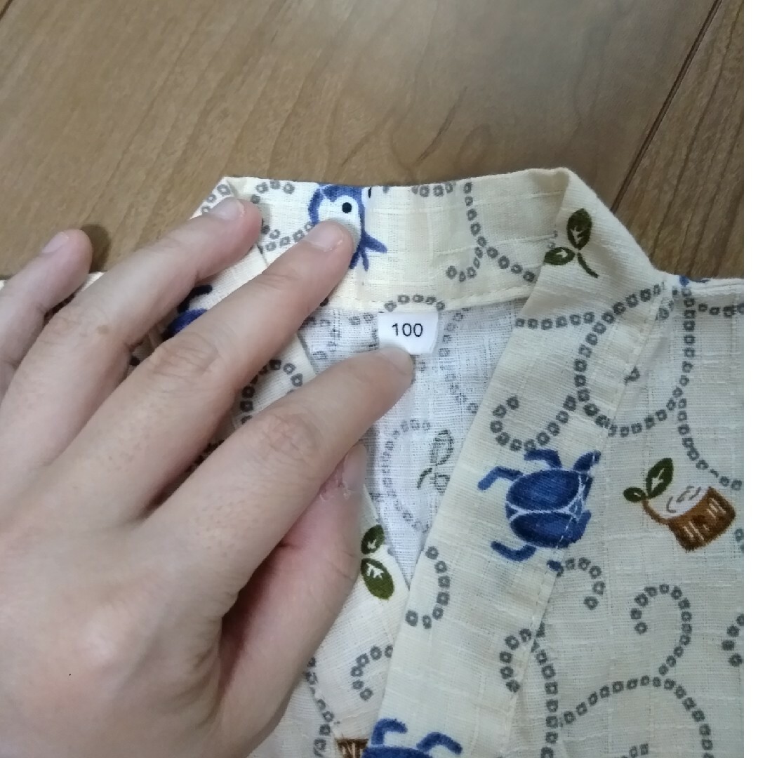 西松屋(ニシマツヤ)の【まとめ買いで割引】　100cm 甚平 キッズ/ベビー/マタニティのキッズ服女の子用(90cm~)(甚平/浴衣)の商品写真