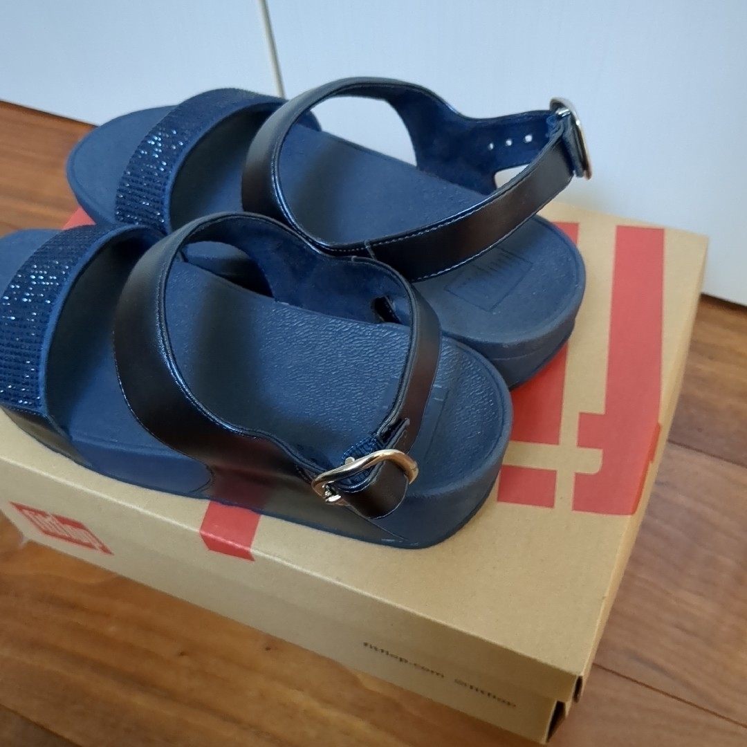 fitflop(フィットフロップ)のフィットフロップ ルル サンダル ネイビー US7 24cm 24.5cm レディースの靴/シューズ(サンダル)の商品写真