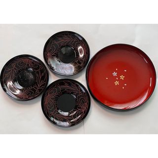 漆器　菓器　お菓子入れ 1枚　茶托　3枚 (食器)