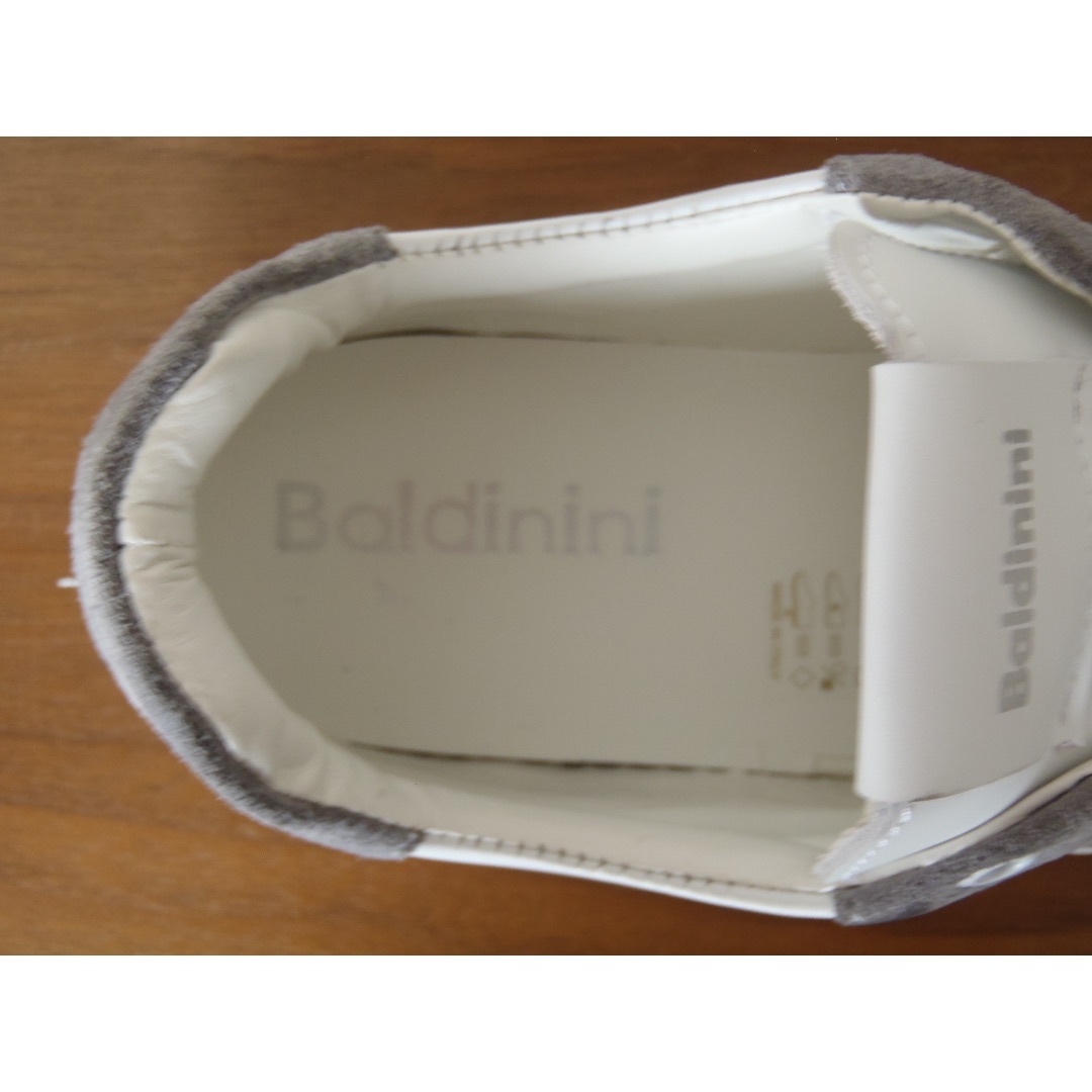 MONCLER(モンクレール)のBALDININI バルディーニ レザー スニーカー ホワイト 40(25.5) メンズの靴/シューズ(スニーカー)の商品写真