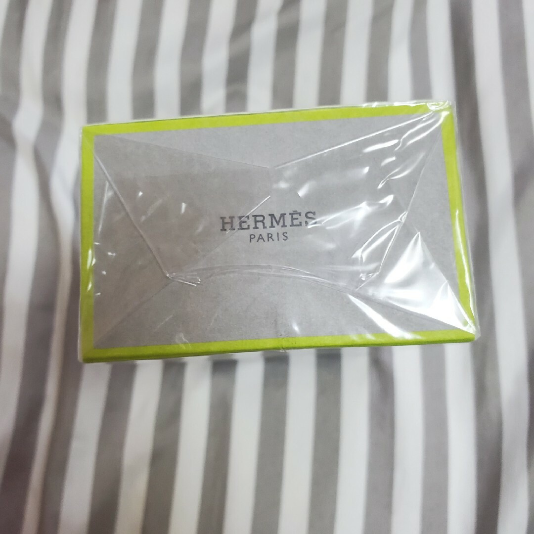 Hermes(エルメス)のお値下げしました。エルメス24未開封香水100ml コスメ/美容の香水(その他)の商品写真