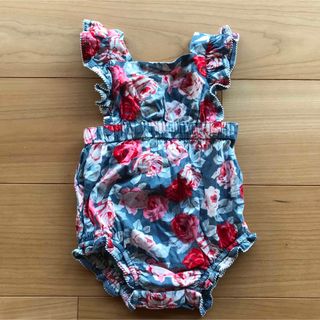 ベビーギャップ(babyGAP)の花柄　ロンパース　カバーオール　gap(カバーオール)