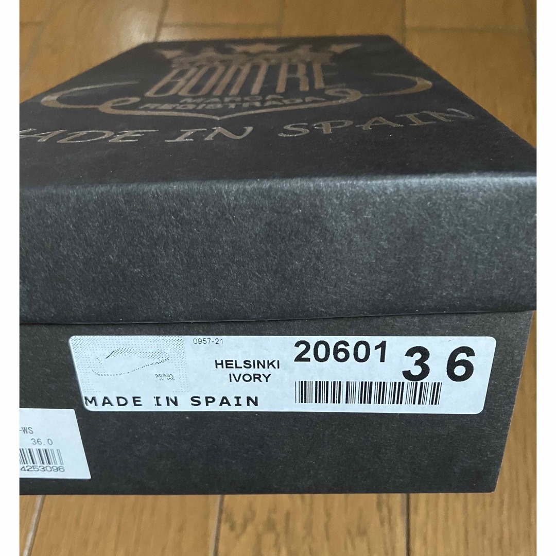 新品 BONTRE 本革 フラット トングサンダル 36 ホワイト 4