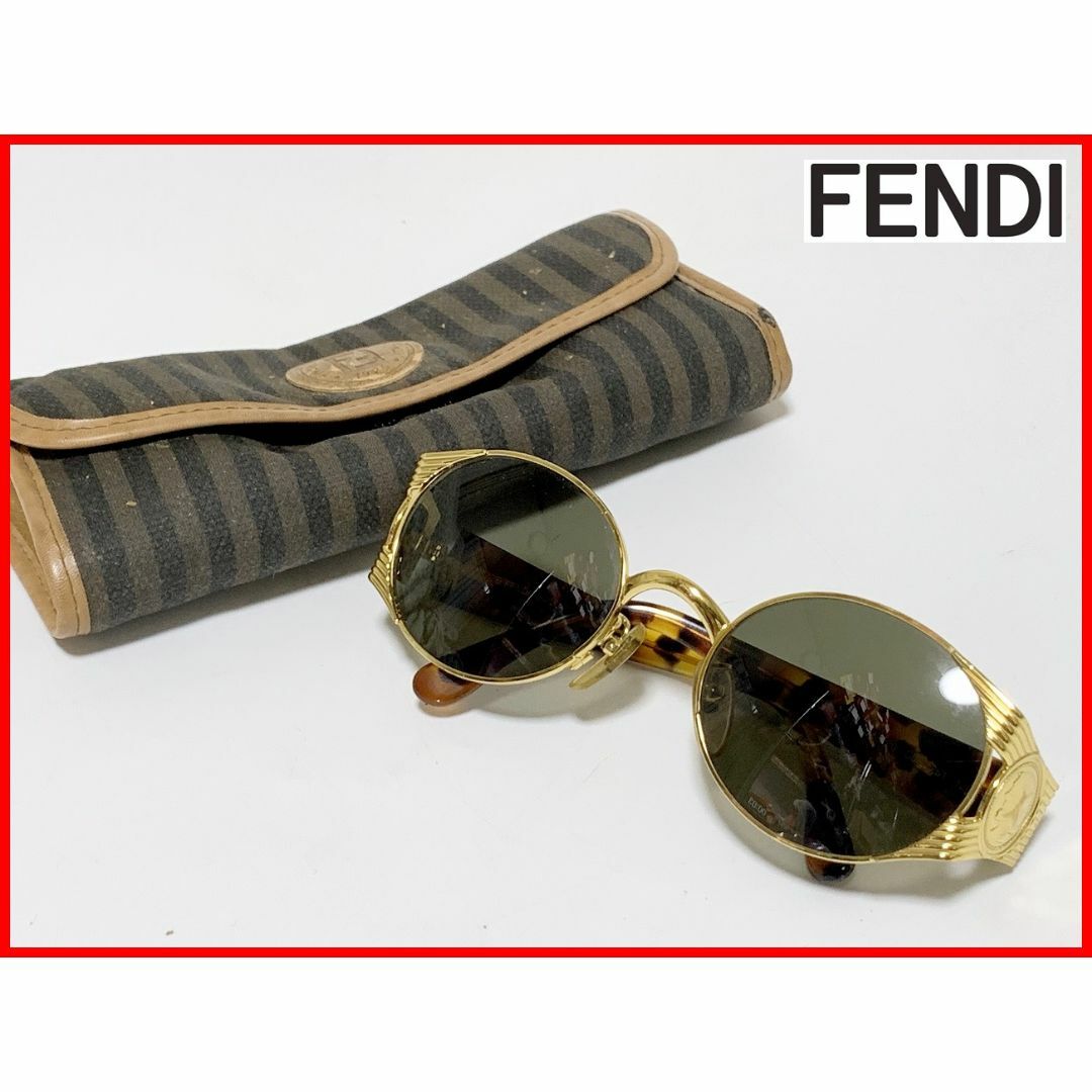 FENDI(フェンディ)のFENDI フェンディ サングラス ケース付 レディース メンズ D13 レディースのファッション小物(サングラス/メガネ)の商品写真