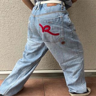 ロカウェア(Rocawear)のRoca wear 刺繍入り　b系　ストリート　デニム　着画モデル155㎝(デニム/ジーンズ)