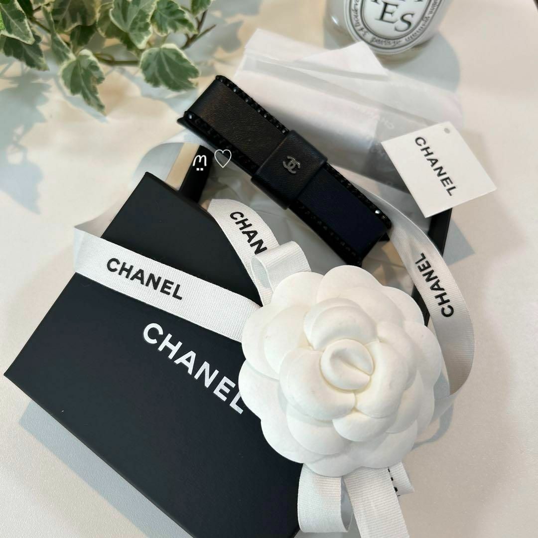 CHANEL - 新作 CHANEL シャネル ココマーク リボンボウバレッタ レザー