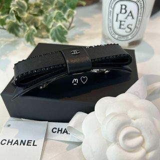 CHANEL - 新作 CHANEL シャネル ココマーク リボンボウバレッタ レザー