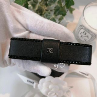新作 CHANEL シャネル ココマーク リボンボウバレッタ レザー ブラック