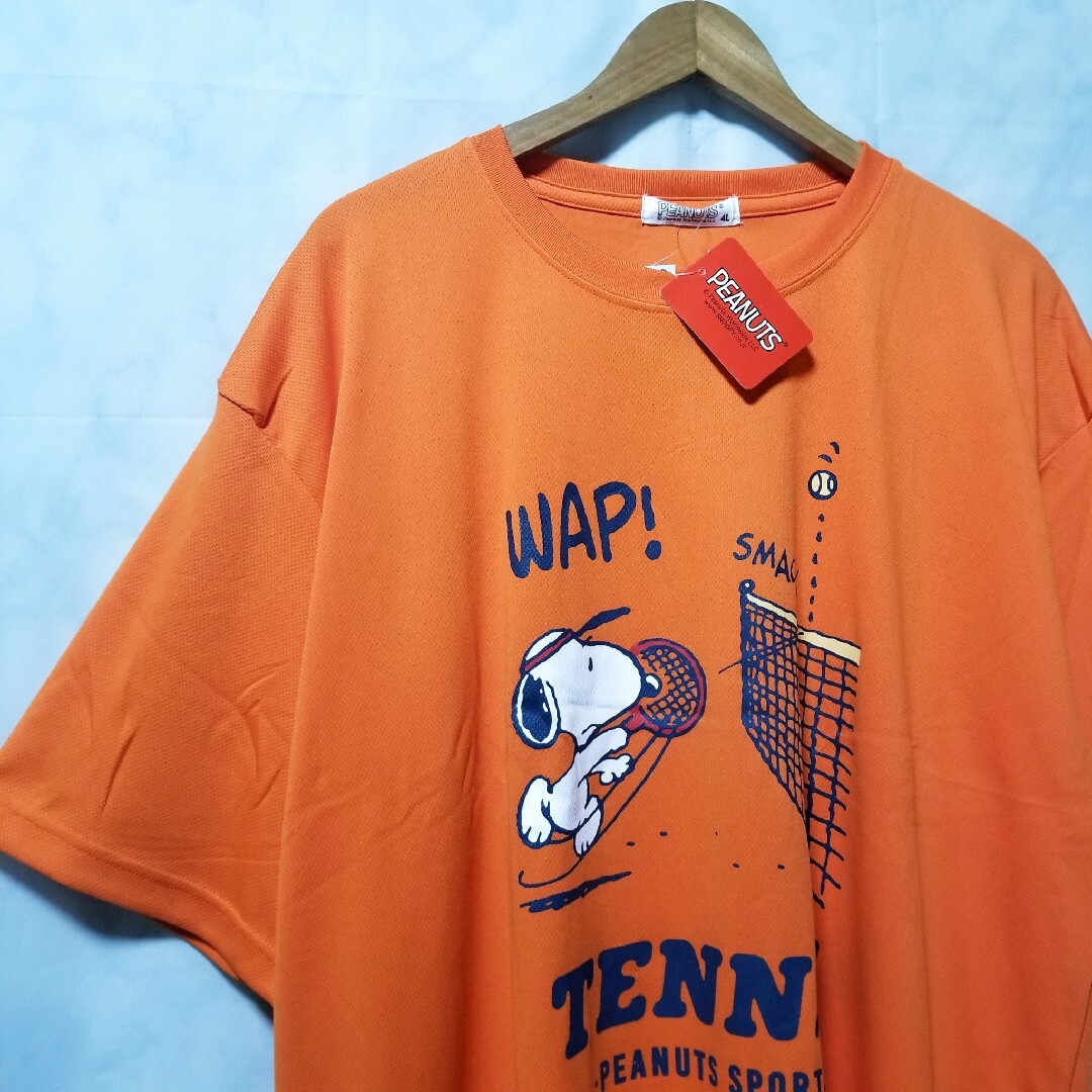 SNOOPY(スヌーピー)のSNOOPY　スヌーピー　新品　Tシャツ  半袖　ピーナッツ　テニス　オレンジ メンズのトップス(Tシャツ/カットソー(半袖/袖なし))の商品写真