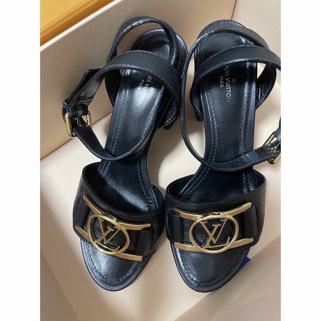 LOUIS VUITTON サンダル-