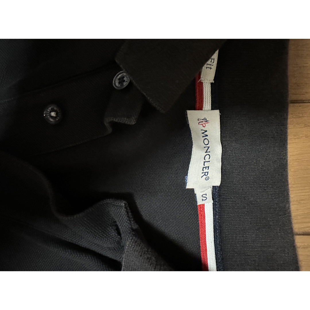 MONCLER(モンクレール)のモンクレール　レアワッペン　ポロシャツ メンズのトップス(ポロシャツ)の商品写真