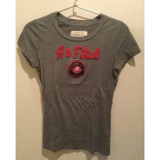 アバクロンビーアンドフィッチ(Abercrombie&Fitch)のアバクロンビーアンドフィッチ 半袖 Tシャツ グレー(Tシャツ(半袖/袖なし))