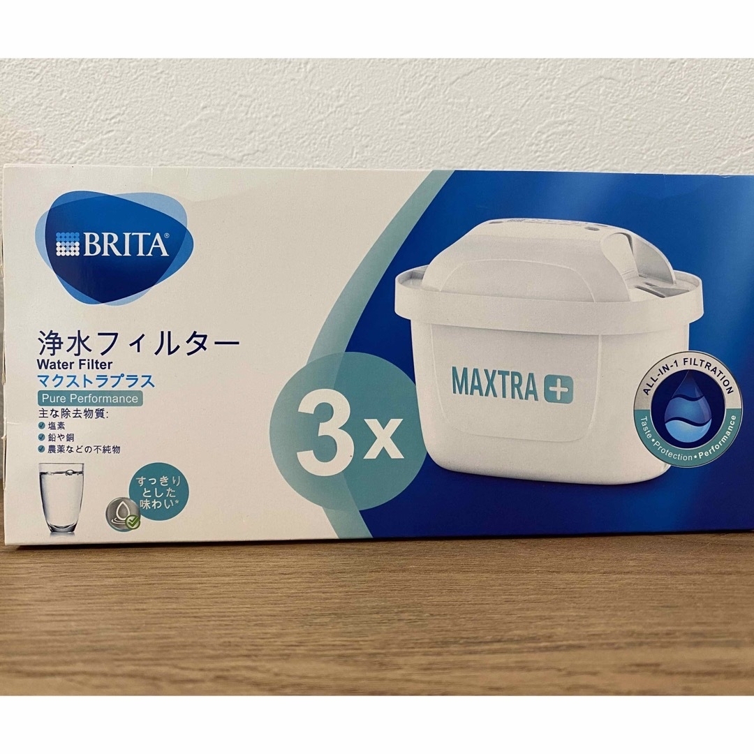 ※斉彬さま専用※BRITA 浄水ポット　カードリッジ3個　ブリタ　リクエリ インテリア/住まい/日用品のキッチン/食器(浄水機)の商品写真