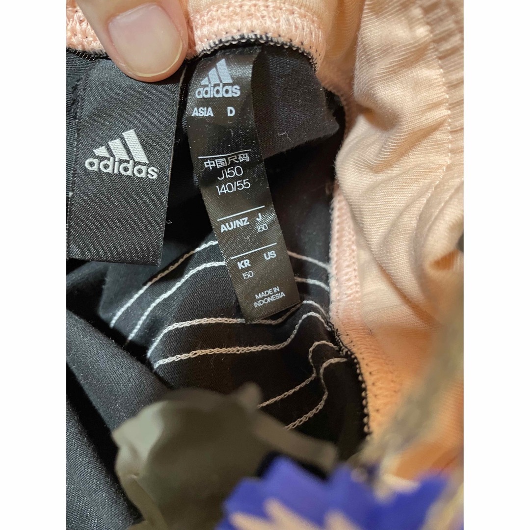 adidas(アディダス)のadidas レギンス美品150 キッズ/ベビー/マタニティのキッズ服女の子用(90cm~)(パンツ/スパッツ)の商品写真