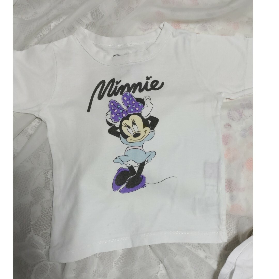 Disney(ディズニー)のTシャツ2枚セット キッズ/ベビー/マタニティのキッズ服女の子用(90cm~)(Tシャツ/カットソー)の商品写真