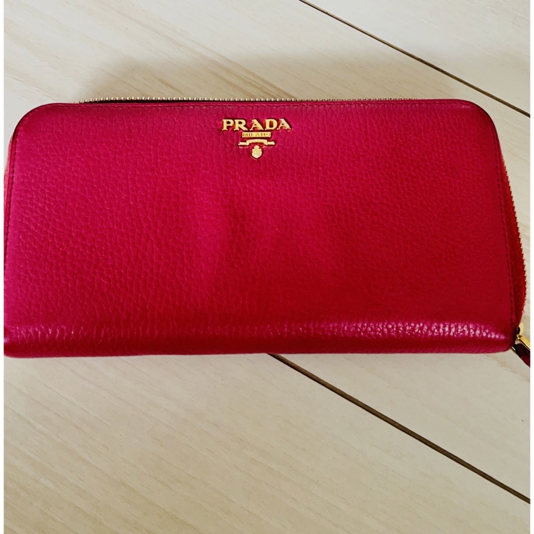 【美品】PRADA ラウンドジップ長財布プラダ