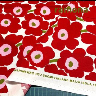 マリメッコ(marimekko)の希少カラー マリメッコ 生地 ミニウニッコ ラズベリー(生地/糸)