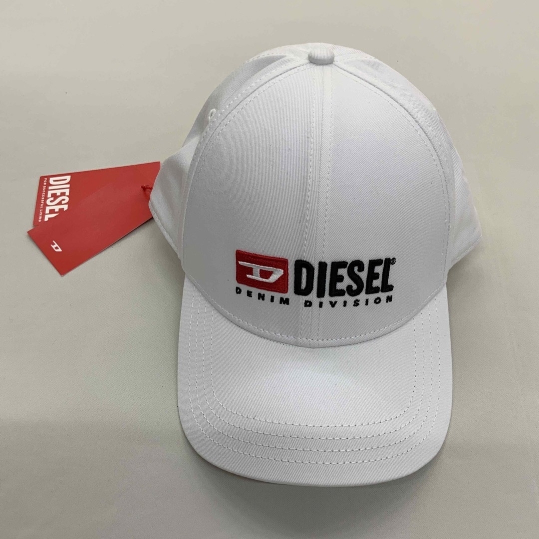 洗練されたデザインDIESEL Corry-Div キャップ ホワイト 新モデル
