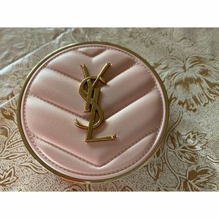 イヴサンローランボーテ(Yves Saint Laurent Beaute)のイヴサンローランボーテ　ラディアント タッチ グロウパクト　B10(ファンデーション)