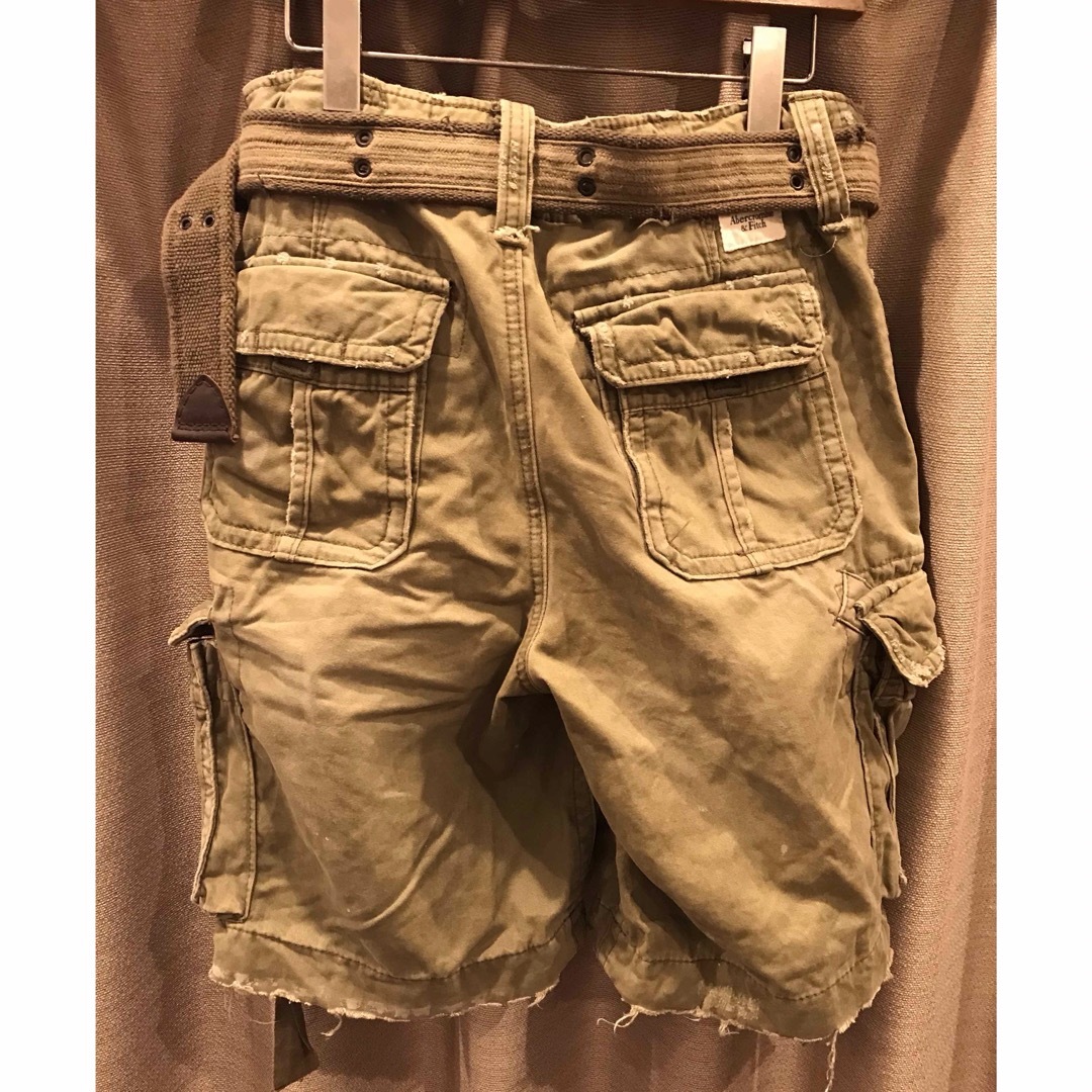 Abercrombie&Fitch(アバクロンビーアンドフィッチ)のアバクロ カーゴショーツ サイズ30オリーブミリタリー ショートパンツオールド メンズのパンツ(ワークパンツ/カーゴパンツ)の商品写真