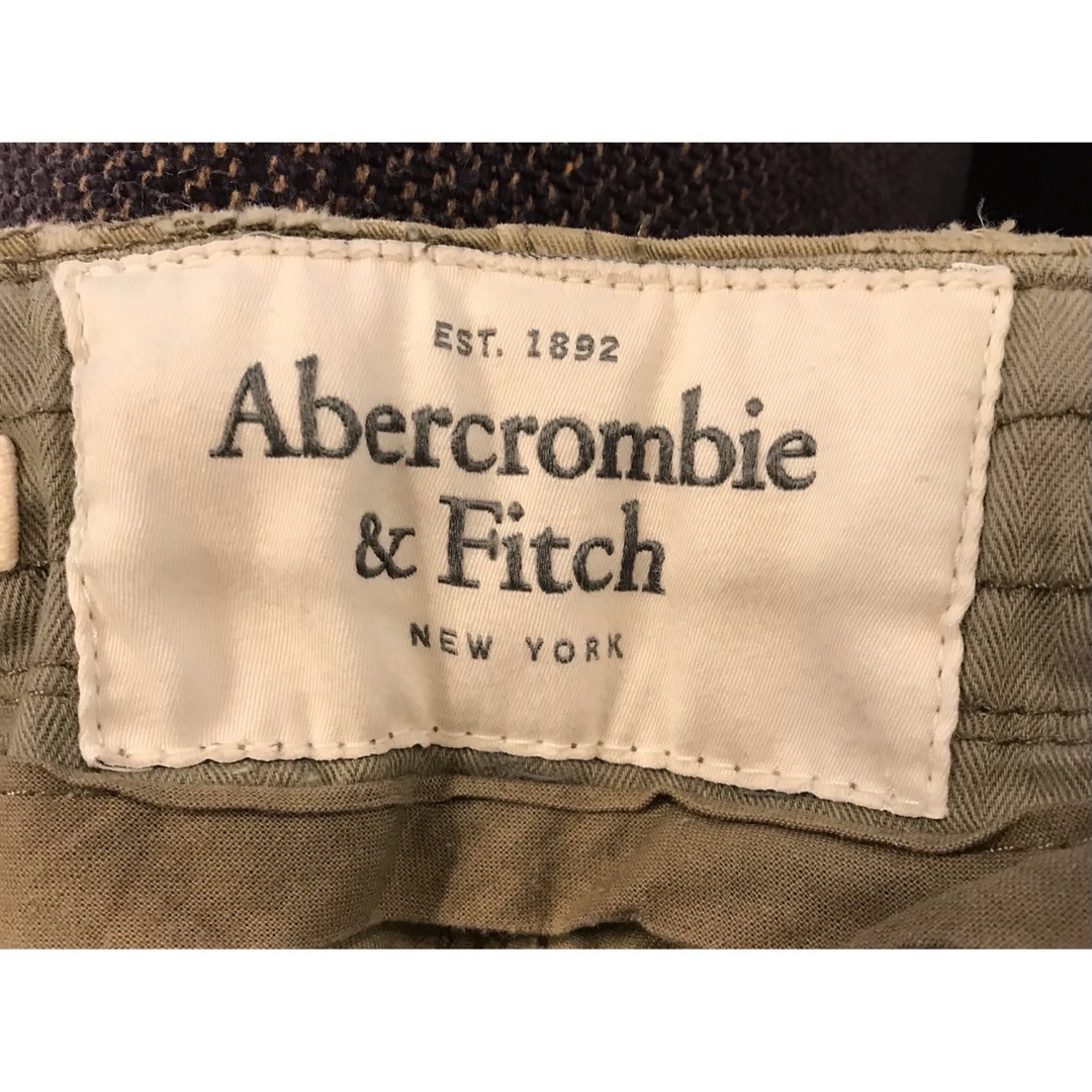 Abercrombie&Fitch(アバクロンビーアンドフィッチ)のアバクロ カーゴショーツ サイズ30オリーブミリタリー ショートパンツオールド メンズのパンツ(ワークパンツ/カーゴパンツ)の商品写真