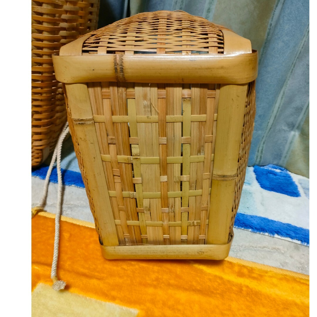 背負いカゴ 竹籠 背負い籠 (特大) 腰籠 腰カゴ 山菜摘み 収穫かご ビク-