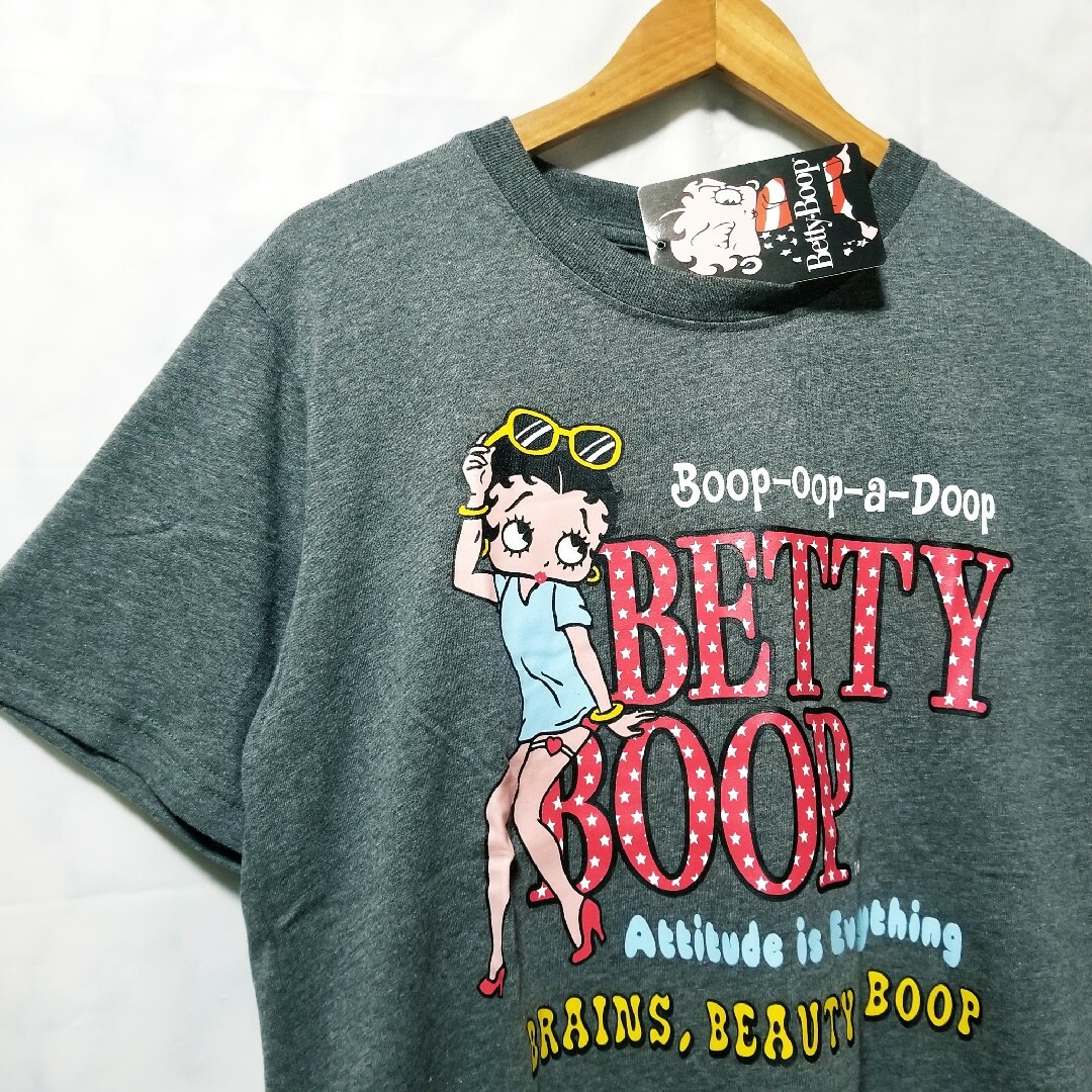 Betty Boop(ベティブープ)のベティーブープ ベティちゃん 服  新品　半袖 Tシャツ　ダークグレー メンズのトップス(Tシャツ/カットソー(半袖/袖なし))の商品写真