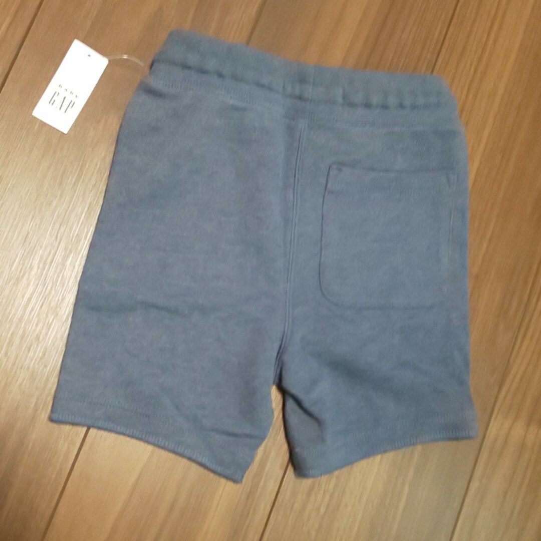 babyGAP(ベビーギャップ)の新品タグつき  babygap  ハーフパンツ  ミッキー ディズニー キッズ/ベビー/マタニティのキッズ服男の子用(90cm~)(パンツ/スパッツ)の商品写真