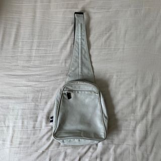 miu miu archive body bag