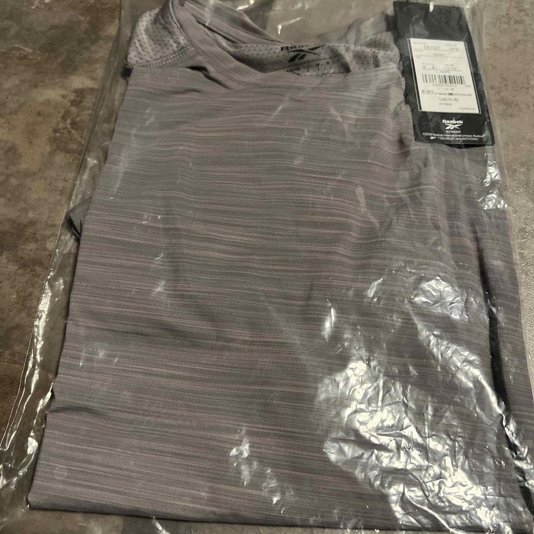 Reebok(リーボック)のReebok リーボック　Lサイズ　ノースリーブ　 メンズのトップス(Tシャツ/カットソー(半袖/袖なし))の商品写真