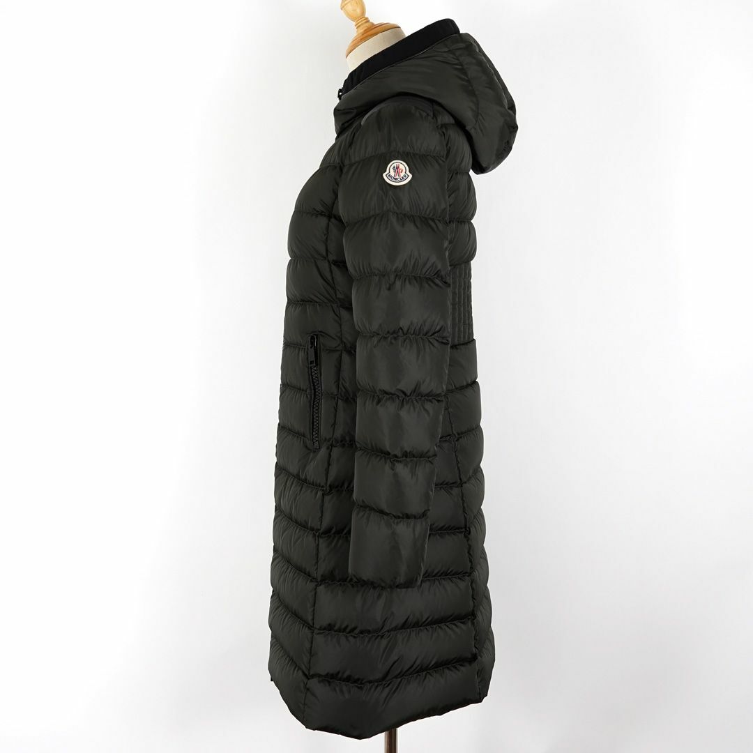 MONCLER(モンクレール)の高級モデル モンクレール TALEV カーキ サイズ0 DISTタグ レディースのジャケット/アウター(ダウンジャケット)の商品写真