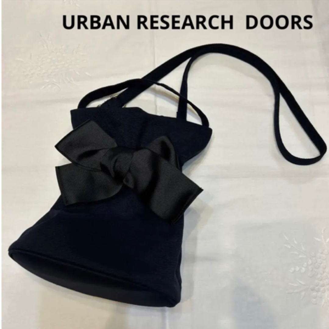 URBAN RESEARCH DOORS(アーバンリサーチドアーズ)のアーバンリサーチドアーズ　2wayリボンショルダー　バッグ レディースのバッグ(ショルダーバッグ)の商品写真
