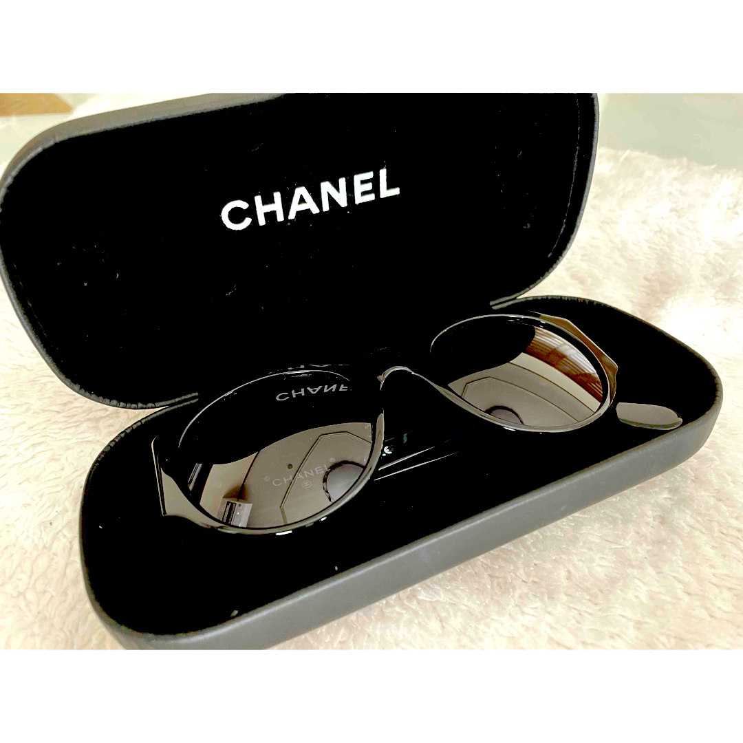 CHANEL(シャネル)のCHANEL シャネル サングラス 04151 94305 レディースのファッション小物(サングラス/メガネ)の商品写真