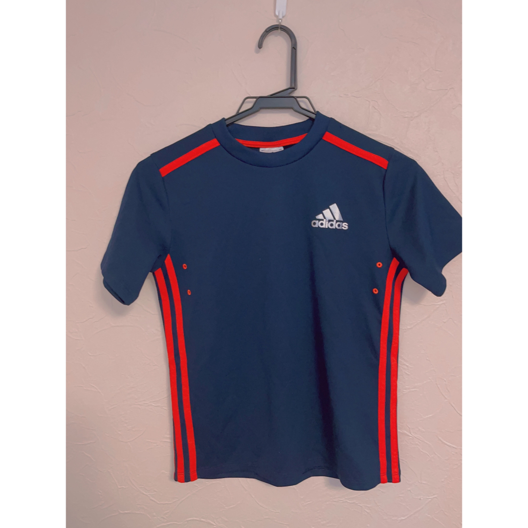 adidas(アディダス)の【美品】adidas  Tシャツ　女児140 キッズ/ベビー/マタニティのキッズ服女の子用(90cm~)(Tシャツ/カットソー)の商品写真