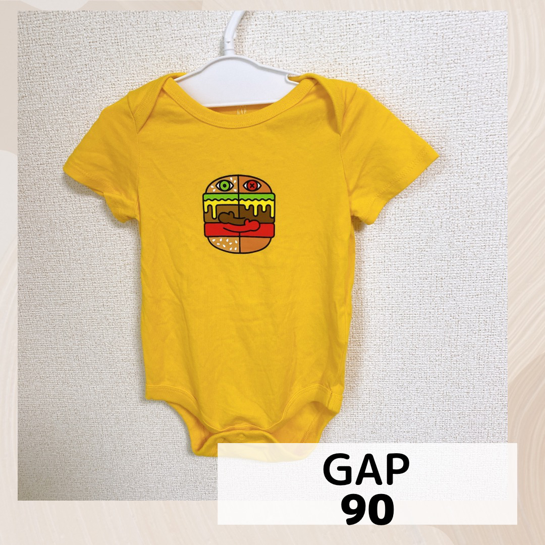 babyGAP(ベビーギャップ)のGAP ギャップ　90  ロンパース　イエロー　ハンバーガー キッズ/ベビー/マタニティのベビー服(~85cm)(ロンパース)の商品写真