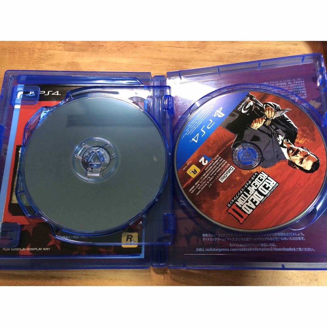 ROC STAR(ロックスター)のレッド・デッド・リデンプション2 PS4 エンタメ/ホビーのゲームソフト/ゲーム機本体(家庭用ゲームソフト)の商品写真