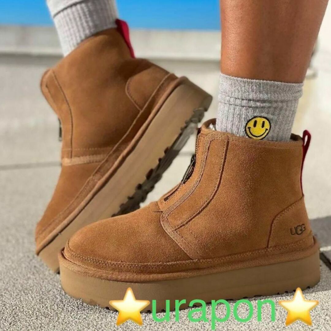 UGG(アグ)の完売。。。✨超美品✨25⇒24～✨UGG✨NEUMEL PLATFORM ZIP レディースの靴/シューズ(ブーツ)の商品写真