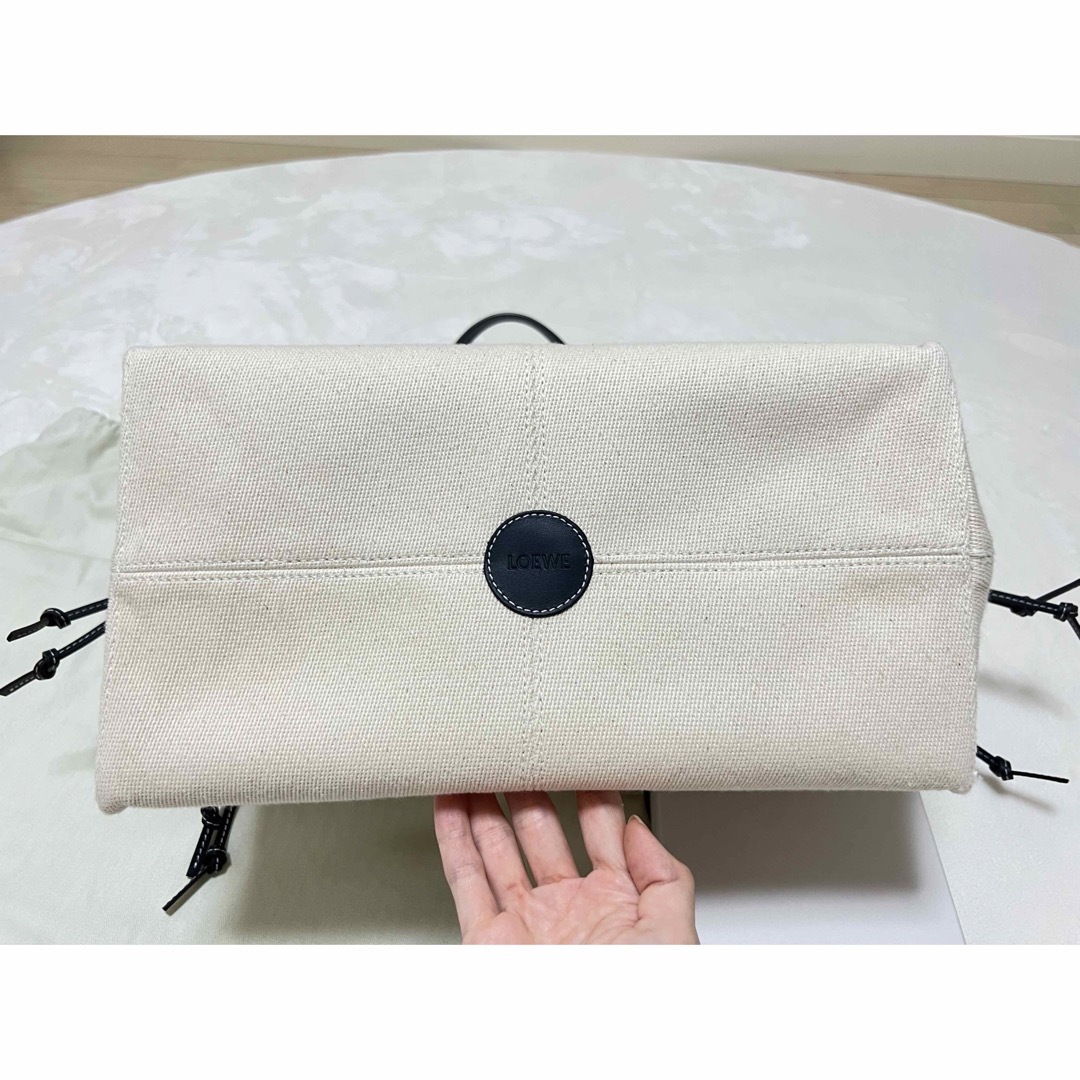 グリーン・ホワイト系 完成品♪ 【極美品】LOEWE ロエベ クッション