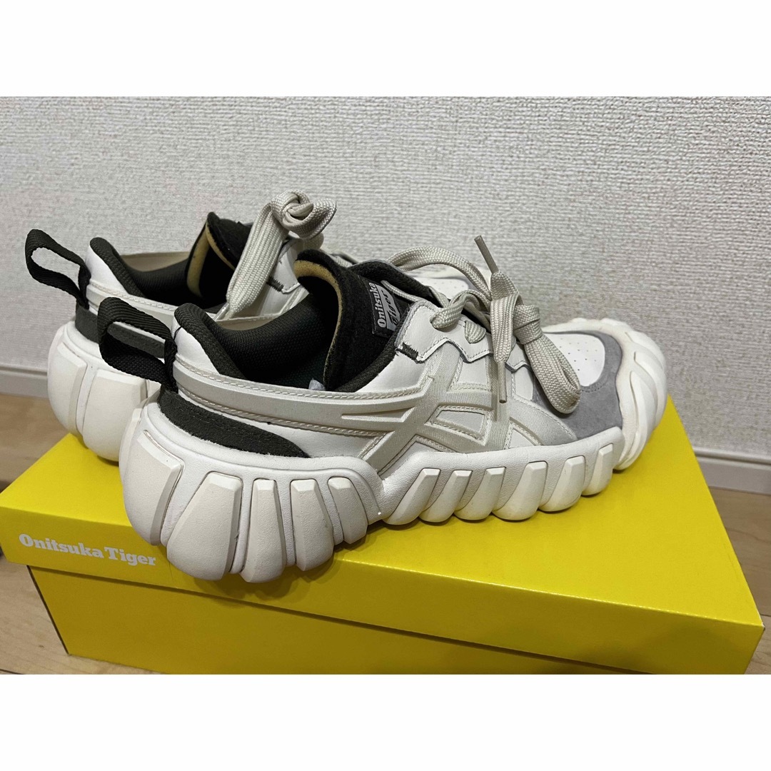 Onitsuka Tiger(オニツカタイガー)の美品　Onitsuka Tiger  DENTIGRE/ローカットスニーカー メンズの靴/シューズ(スニーカー)の商品写真
