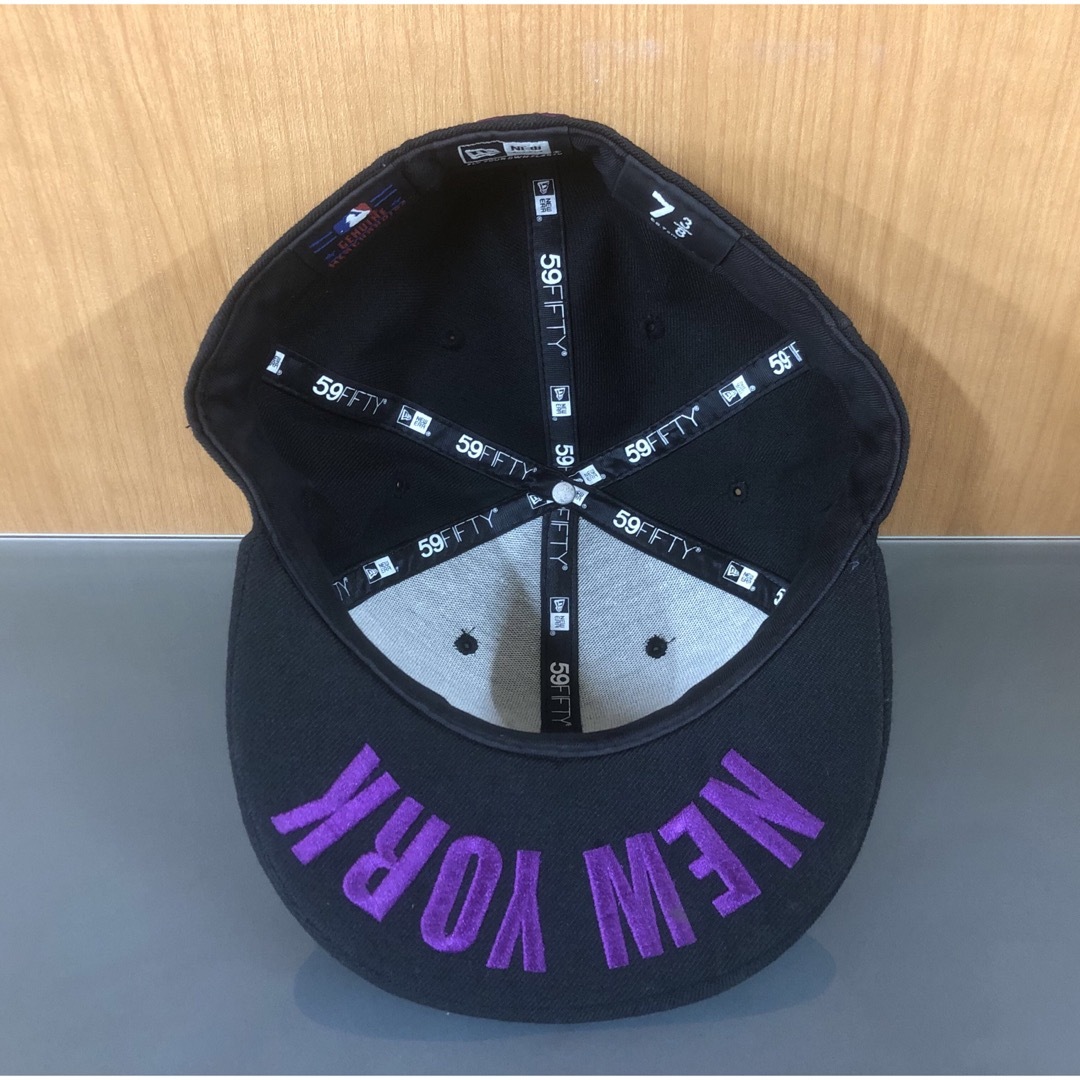 NEW ERA(ニューエラー)のNEWERA ニューエラ 59FIFTY NYヤンキース バイザー裏刺繍あり メンズの帽子(キャップ)の商品写真