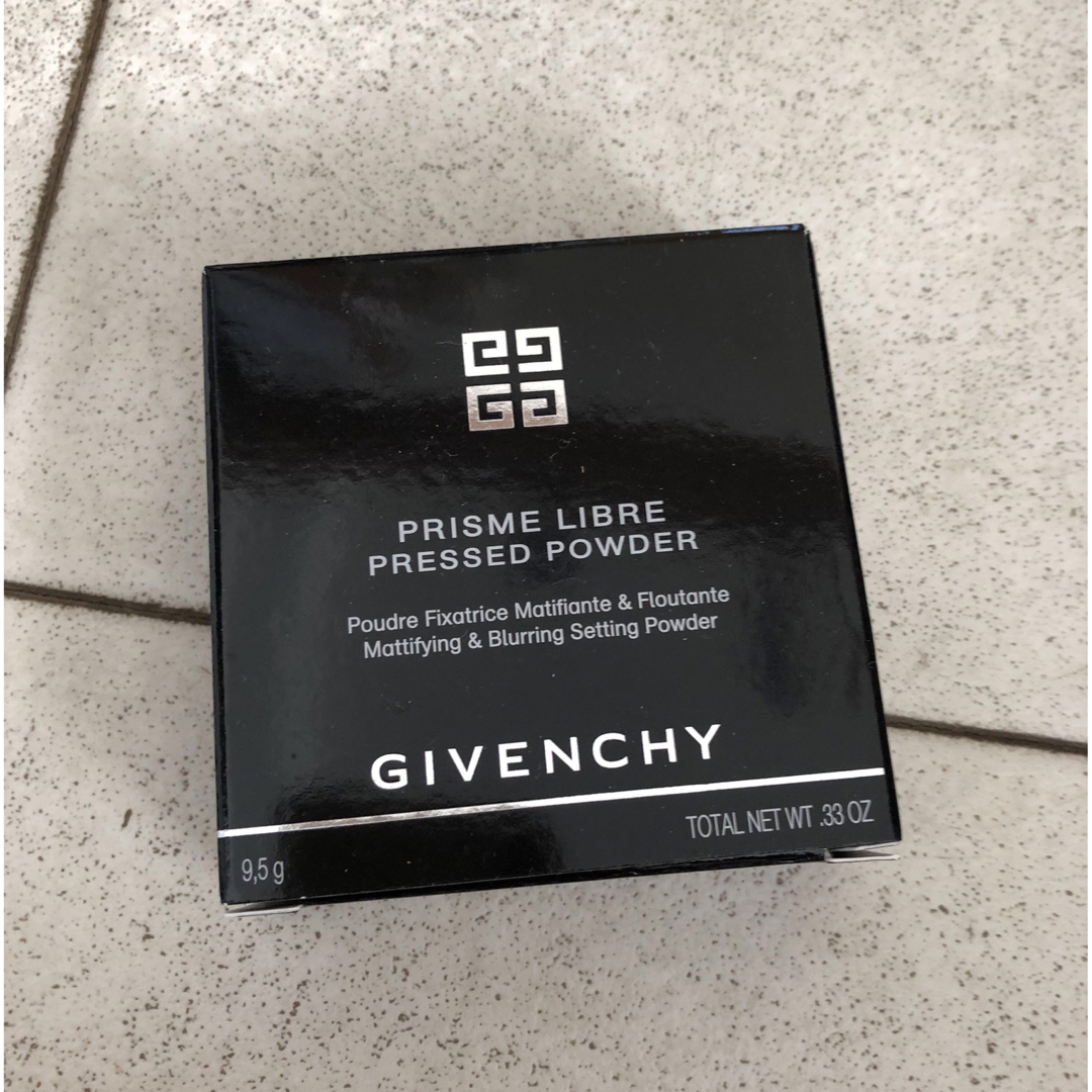 GIVENCHY(ジバンシィ)のジバンシィ　プリズム・リーブル・プレストパウダー 3 新品わ コスメ/美容のベースメイク/化粧品(フェイスパウダー)の商品写真