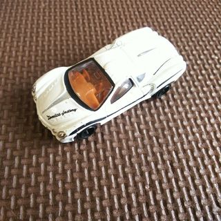 トミカ オロチ ホワイト(ミニカー)