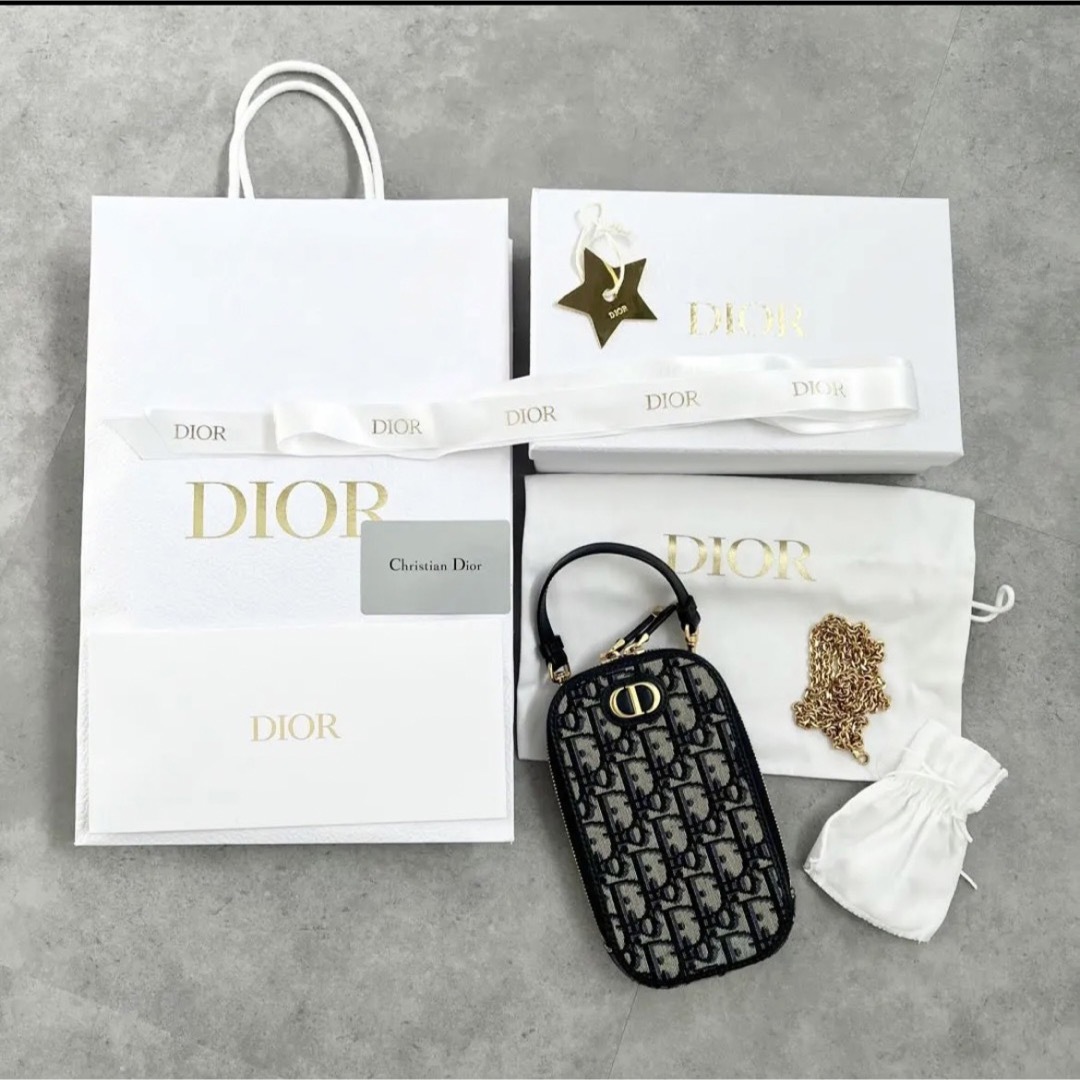 Christian Dior(クリスチャンディオール)のディオール　30 MONTAIGNE フォンホルダー レディースのバッグ(ショルダーバッグ)の商品写真