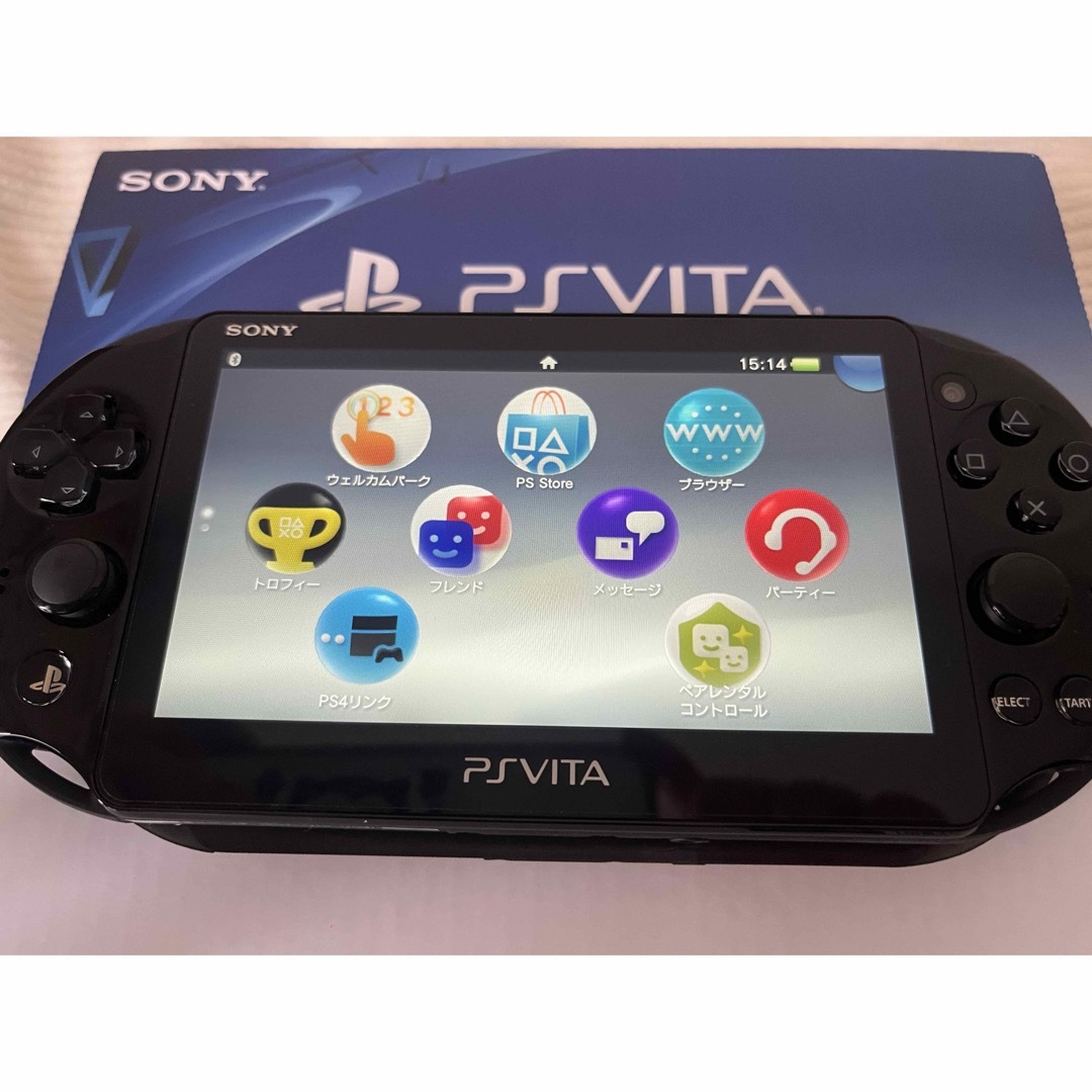 PlayStation Vita(プレイステーションヴィータ)のPS Vita 本体、箱、充電器 エンタメ/ホビーのゲームソフト/ゲーム機本体(携帯用ゲーム機本体)の商品写真