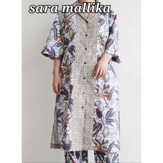 サラマリカ(Sara Mallika)の美品 sara mallika ポプリン　アフリカンプリントシャツワンピース(ひざ丈ワンピース)