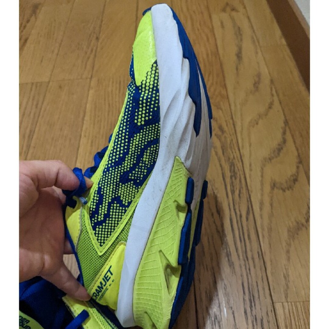 UNDER ARMOUR(アンダーアーマー)のUNDERARMOUR　23cm スニーカー キッズ/ベビー/マタニティのキッズ靴/シューズ(15cm~)(スニーカー)の商品写真