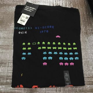 新品　XL   インベーダー　ユニクロ　moma(Tシャツ/カットソー(半袖/袖なし))