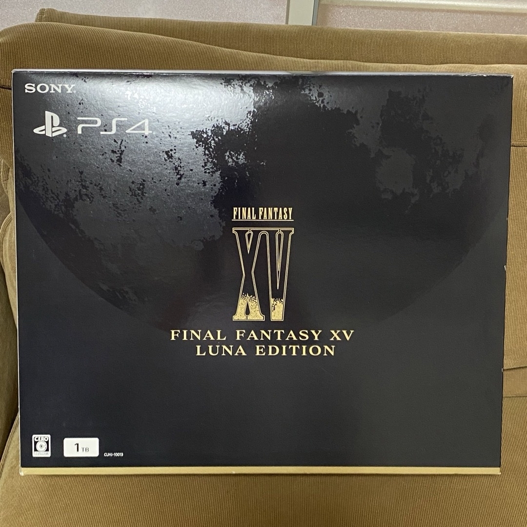 PS4 FINAL FANTASY XV FF15モデル　1TB