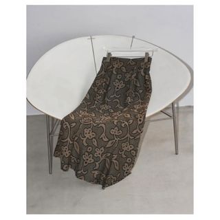 トゥデイフル(TODAYFUL)のJacquard Leaf Pencilskirt 36 【saki様専用】(ロングスカート)